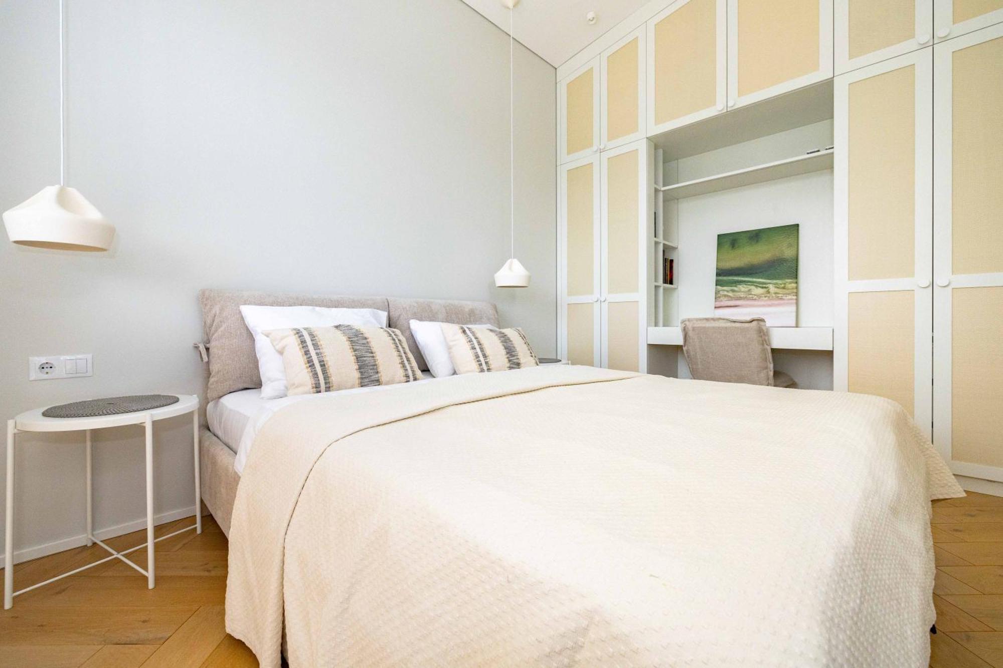 Vanagupes Park Apartments, By Cohost
