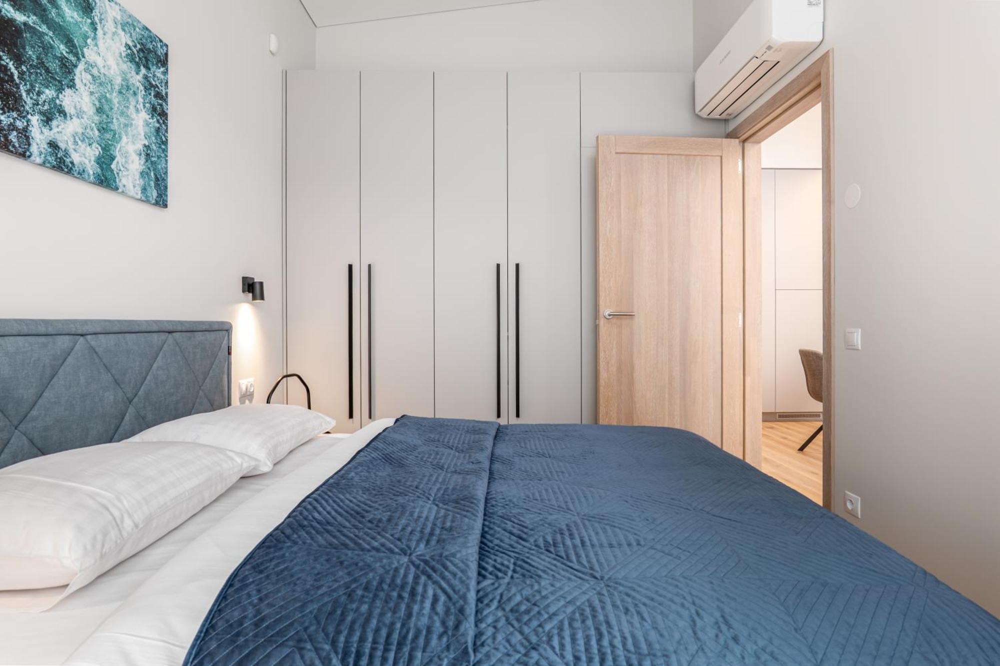Vanagupes Park Apartments, By Cohost